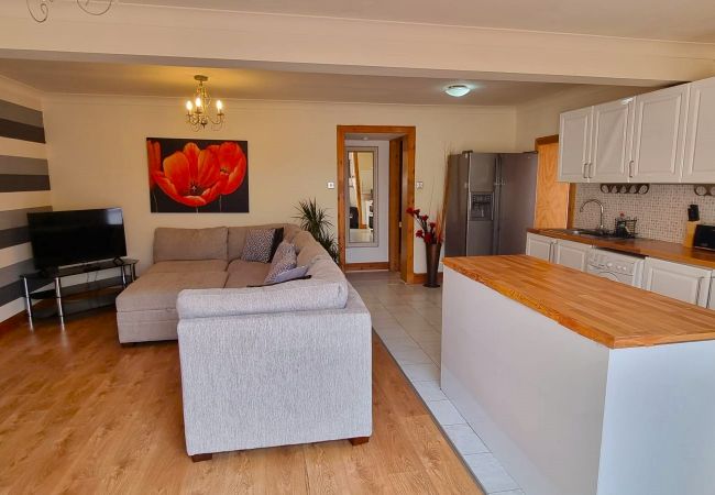 Chalet in Edinburgh - Elegant 2 Bedroom Chalet Chalet in Edinburgh - Elegant 2 Bedroom Chalet