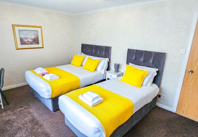 Rent by room in Inverness - mySTAYINN  Abermar Guest House | Room 13 Rent by room in Inverness - mySTAYINN  Abermar Guest House | Room 13