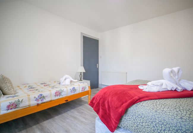 House in Inverness - Telford Rd 5 Bedroom House - Inverness	 House in Inverness - Telford Rd 5 Bedroom House - Inverness