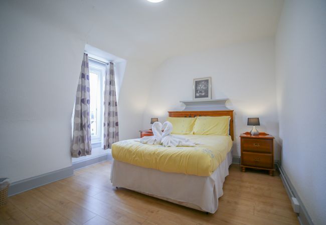 House in Inverness - Telford Rd 5 Bedroom House - Inverness	 House in Inverness - Telford Rd 5 Bedroom House - Inverness