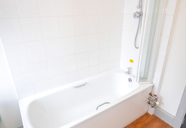 House in Inverness - Telford Rd 5 Bedroom House - Inverness	 House in Inverness - Telford Rd 5 Bedroom House - Inverness