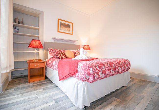 House in Inverness - Telford Rd 5 Bedroom House - Inverness	 House in Inverness - Telford Rd 5 Bedroom House - Inverness