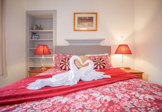 House in Inverness - Telford Rd 5 Bedroom House - Inverness	 House in Inverness - Telford Rd 5 Bedroom House - Inverness