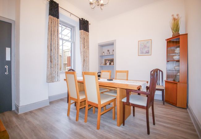 House in Inverness - Telford Rd 5 Bedroom House - Inverness	 House in Inverness - Telford Rd 5 Bedroom House - Inverness