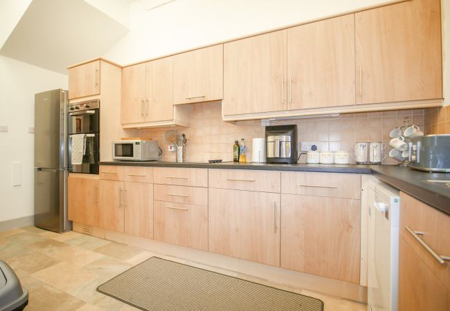 House in Inverness - Telford Rd 5 Bedroom House - Inverness	 House in Inverness - Telford Rd 5 Bedroom House - Inverness