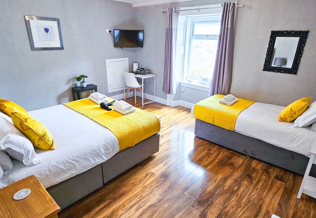 Rent by room in Inverness - mySTAYINN Cromarty Guest house - Room 4 Rent by room in Inverness - mySTAYINN Cromarty Guest house - Room 4