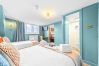 Rent by room in Inverness - mySTAYINN Inverness Guest house - Room 9
