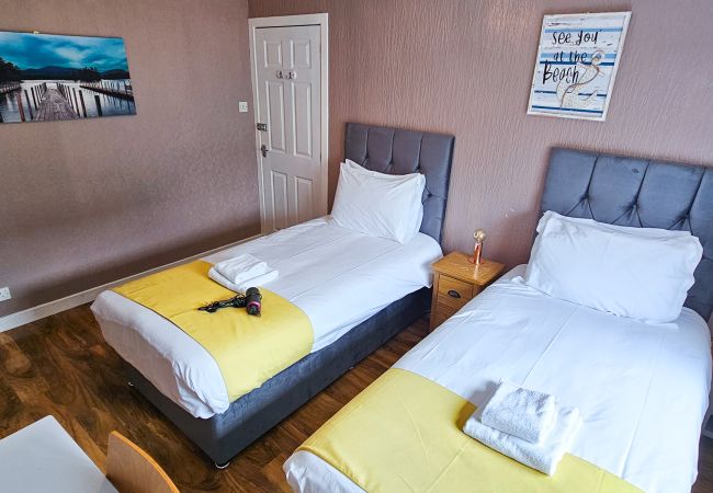 Rent by room in Inverness - mySTAYINN Cromarty Guest house - Room 2 Rent by room in Inverness - mySTAYINN Cromarty Guest house - Room 2