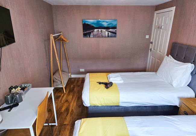 Rent by room in Inverness - mySTAYINN Cromarty Guest house - Room 2 Rent by room in Inverness - mySTAYINN Cromarty Guest house - Room 2