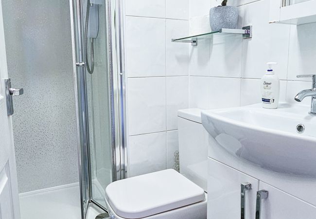 Rent by room in Inverness - mySTAYINN Cromarty Guest house - Room 3 Rent by room in Inverness - mySTAYINN Cromarty Guest house - Room 3