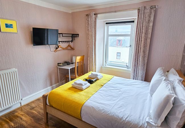 Rent by room in Inverness - mySTAYINN Fraser Guest House - Room 7 Rent by room in Inverness - mySTAYINN Fraser Guest House - Room 7