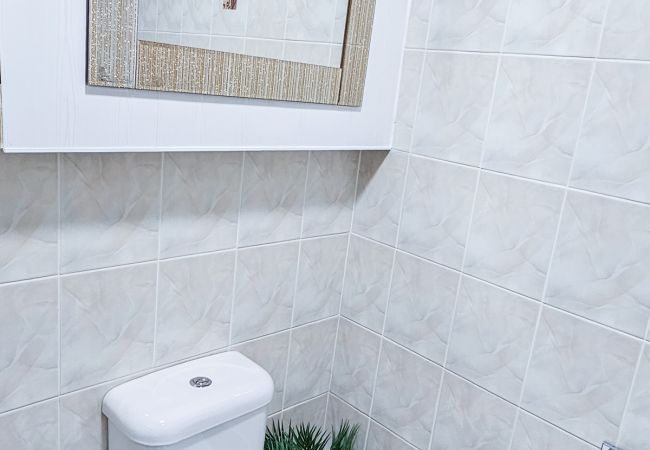 Rent by room in Inverness - mySTAYINN Fraser Guest House - Room 8 Rent by room in Inverness - mySTAYINN Fraser Guest House - Room 8