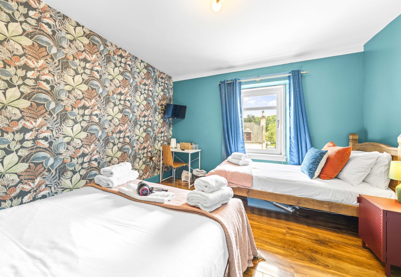 Rent by room in Inverness - mySTAYINN Fraser Guest House - Room 8