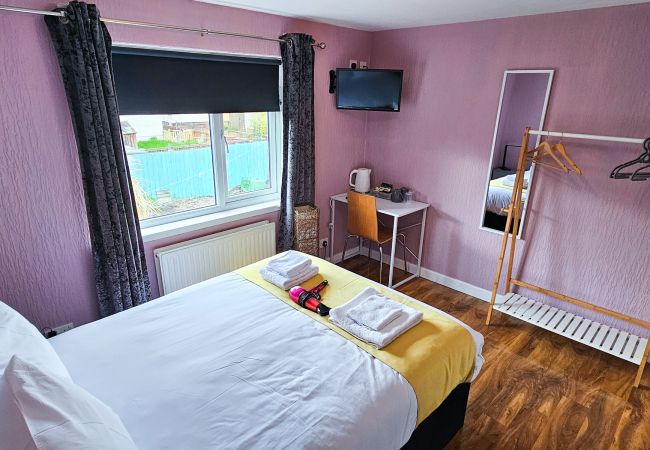 Rent by room in Inverness -  mySTAYINN Lovat Guest House - Room 5  Rent by room in Inverness -  mySTAYINN Lovat Guest House - Room 5