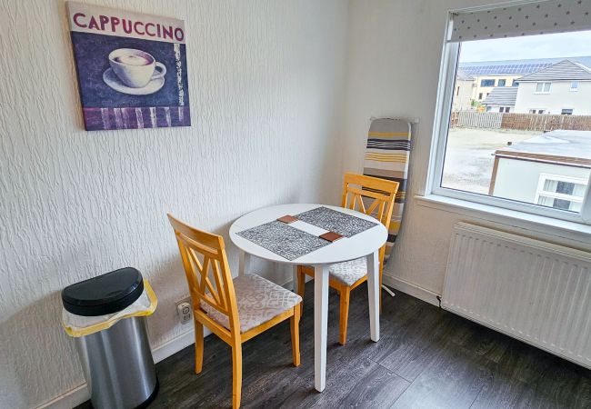 Rent by room in Inverness - mySTAYINN Lovat Guest House - Room 6 Rent by room in Inverness - mySTAYINN Lovat Guest House - Room 6