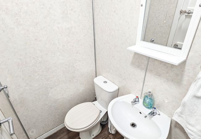House in Inverness - 1 Bedroom House - Inverness - River Canal  House in Inverness - 1 Bedroom House - Inverness - River Canal