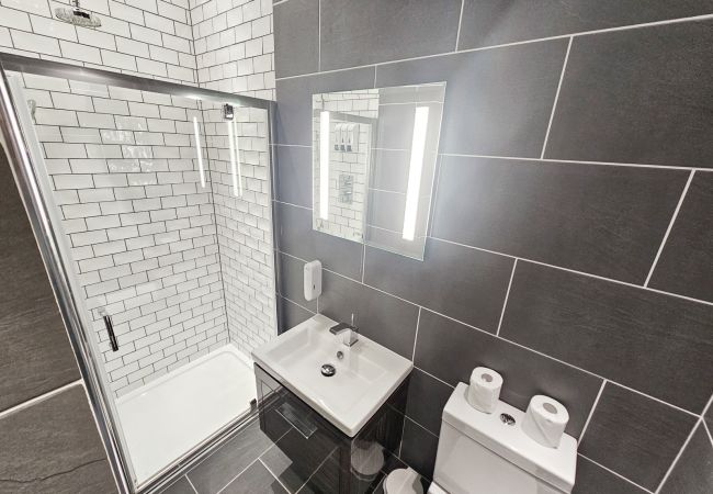 Apartment in Edinburgh - Spacious 2 Bedroom Apartment in the heart of New Town  Apartment in Edinburgh - Spacious 2 Bedroom Apartment in the heart of New Town
