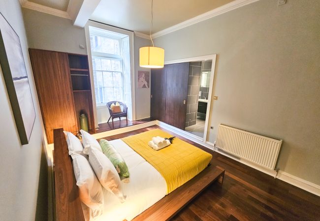 Apartment in Edinburgh - Spacious 2 Bedroom Apartment in the heart of New Town  Apartment in Edinburgh - Spacious 2 Bedroom Apartment in the heart of New Town