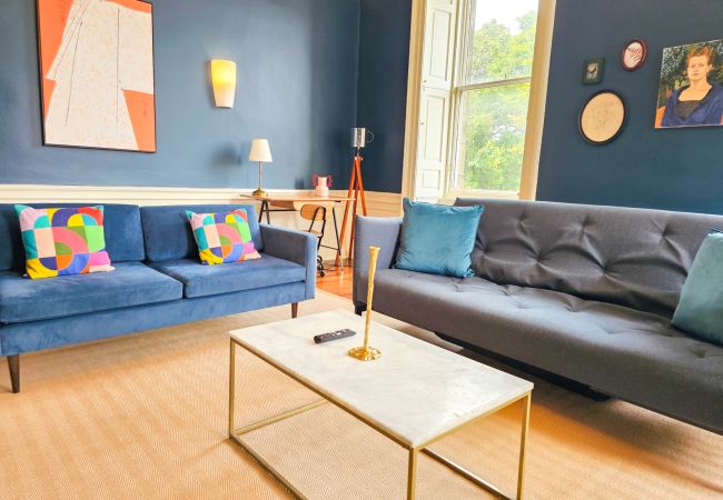 Apartment in Edinburgh - Spacious 2 Bedroom Apartment in the heart of New Town  Apartment in Edinburgh - Spacious 2 Bedroom Apartment in the heart of New Town