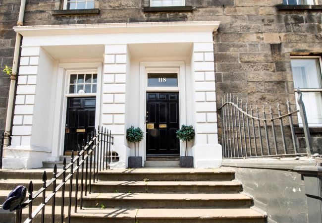 Apartment in Edinburgh - Spacious 2 Bedroom Apartment in the heart of New Town  Apartment in Edinburgh - Spacious 2 Bedroom Apartment in the heart of New Town