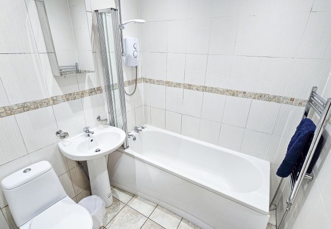 Apartment in Alexandria - Charming 1-Bedroom Home in Alexandria Apartment in Alexandria - Charming 1-Bedroom Home in Alexandria