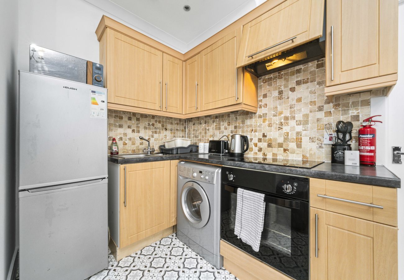 Apartment in Alexandria - Charming 1-Bedroom Home in Alexandria