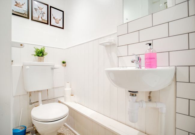 Apartment in Inverness - Comfortable 2-Bedroom Inverness Flat  Apartment in Inverness - Comfortable 2-Bedroom Inverness Flat