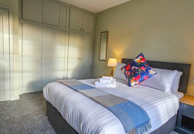 Apartment in Edinburgh - Royal Mile - Bright 2 Bedroom Apartment   Apartment in Edinburgh - Royal Mile - Bright 2 Bedroom Apartment