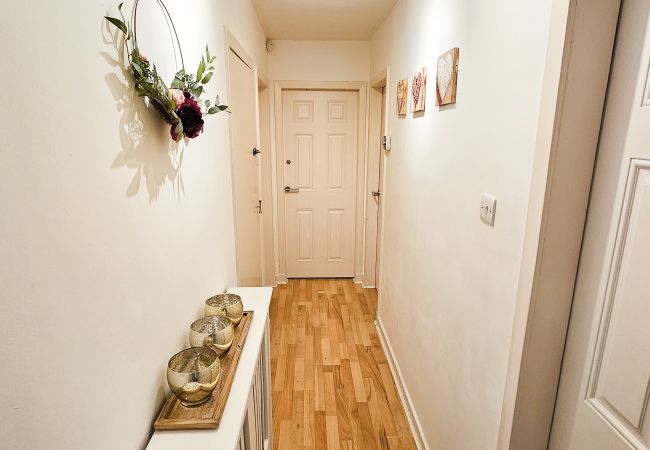 Apartment in Edinburgh - Dochart 3 Bedroom Apartment - Edinburgh Apartment in Edinburgh - Dochart 3 Bedroom Apartment - Edinburgh