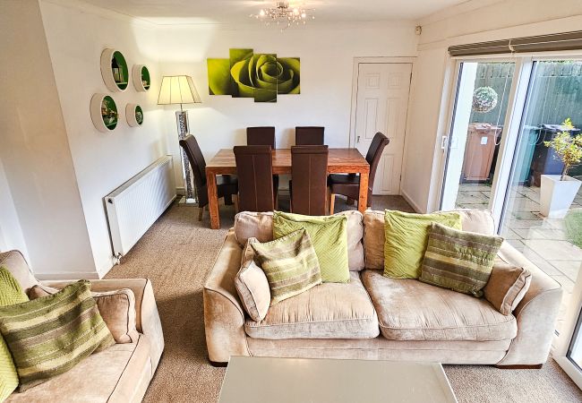 Apartment in Edinburgh - Dochart 3 Bedroom Apartment - Edinburgh Apartment in Edinburgh - Dochart 3 Bedroom Apartment - Edinburgh