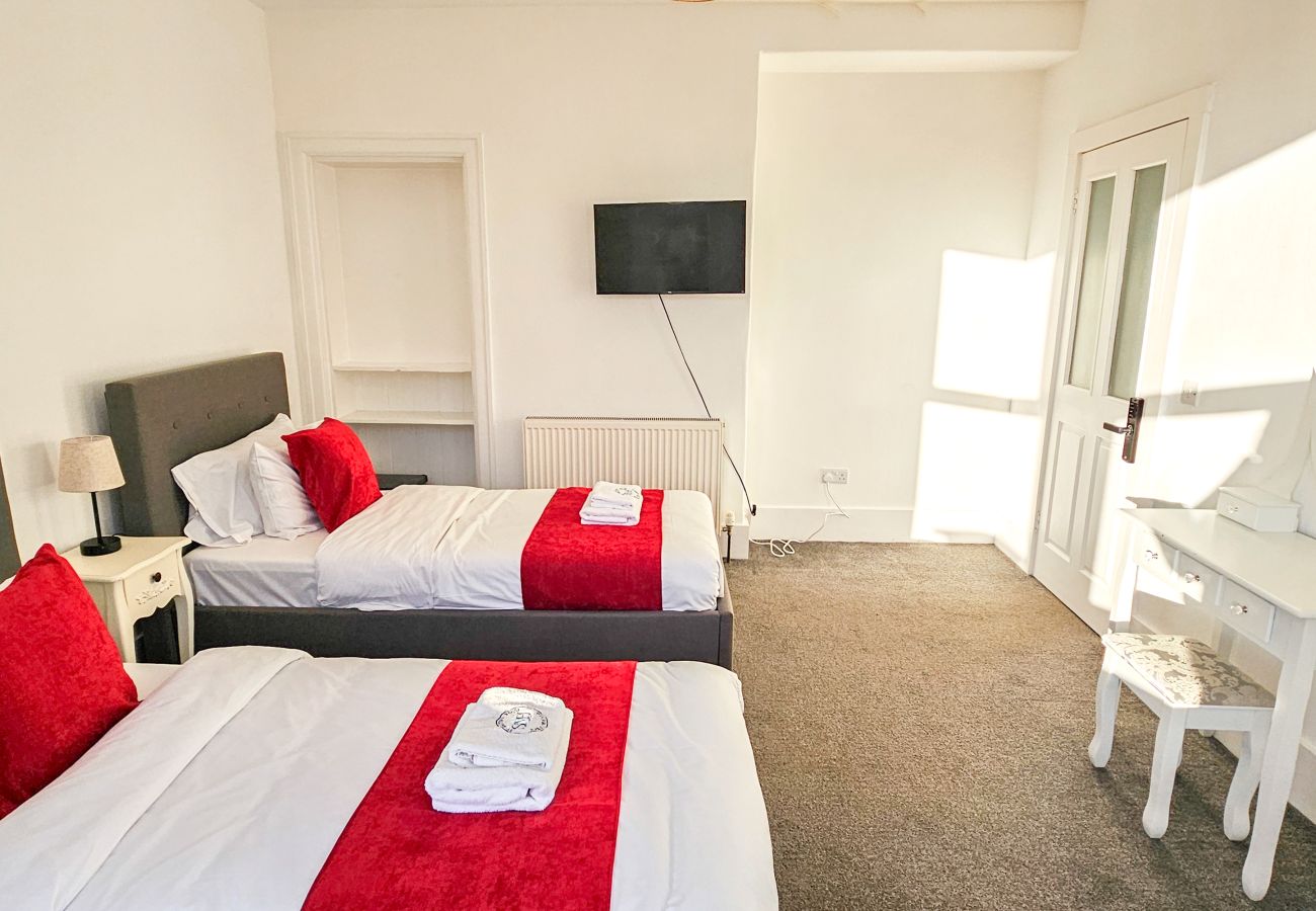Apartment in Gorebridge - 2 Bedroom Apartment - Stobhill - Gorebridge