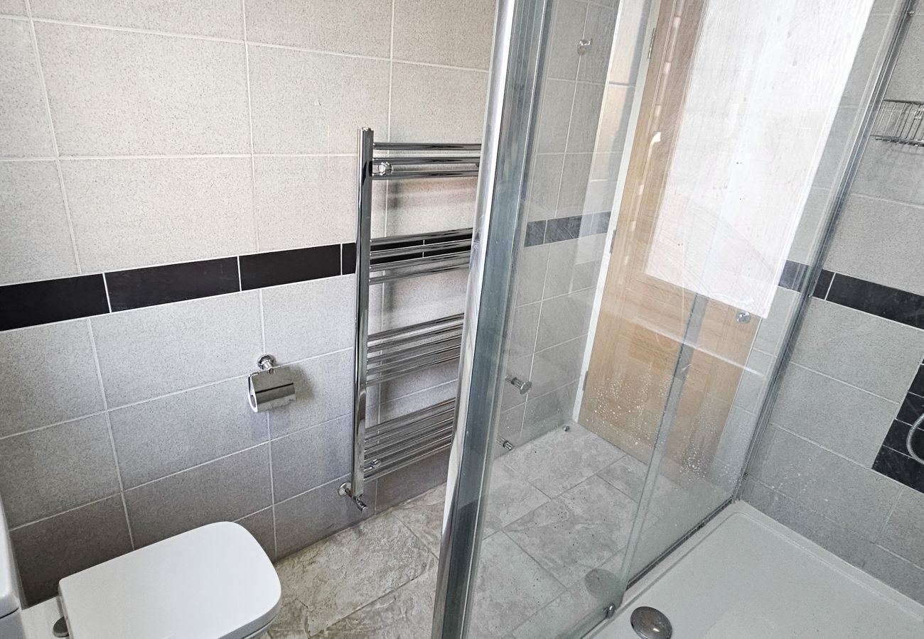House in Tranent - Bridge St 6 Bedroom House - Tranent