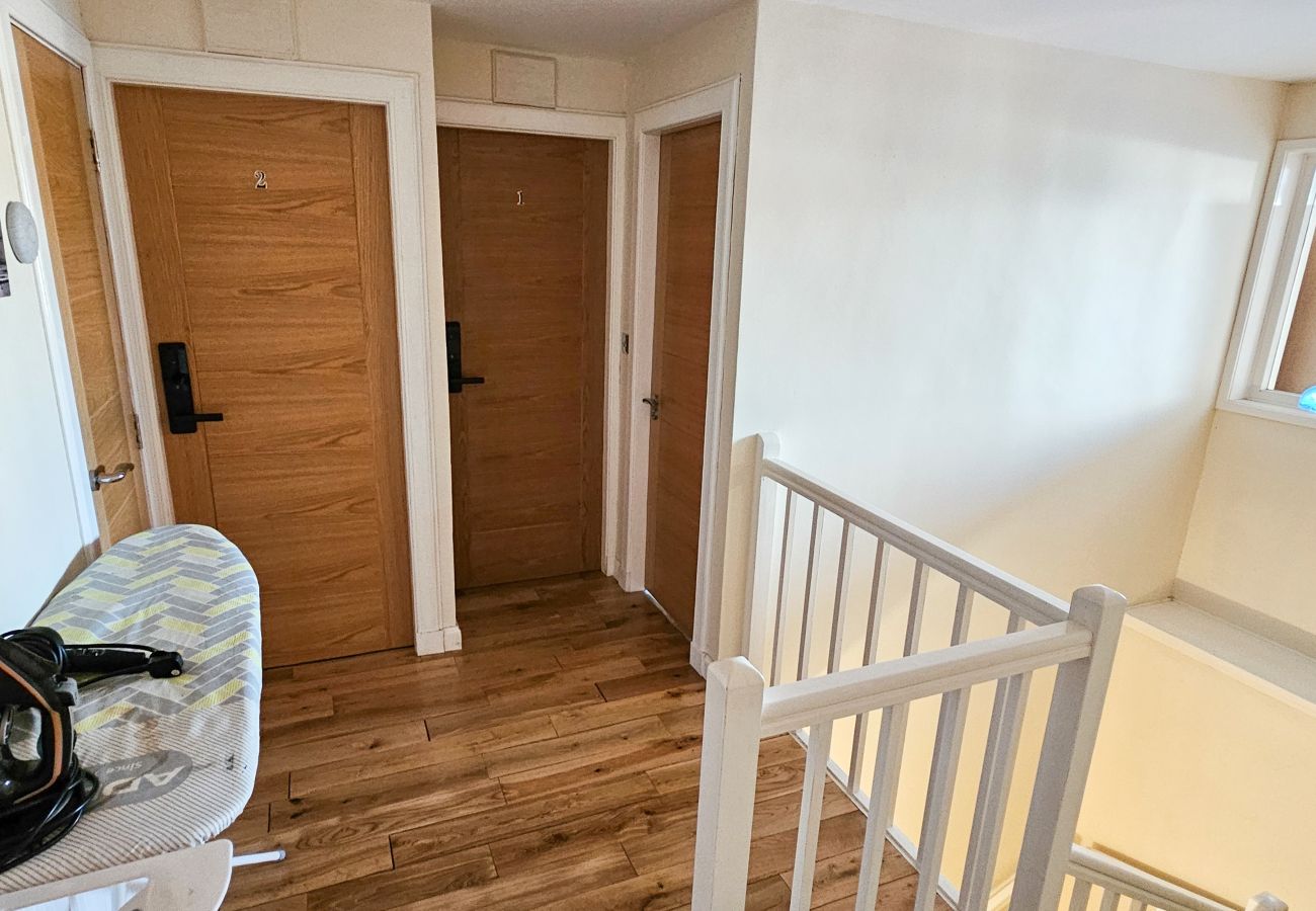 House in Tranent - Bridge St 6 Bedroom House - Tranent