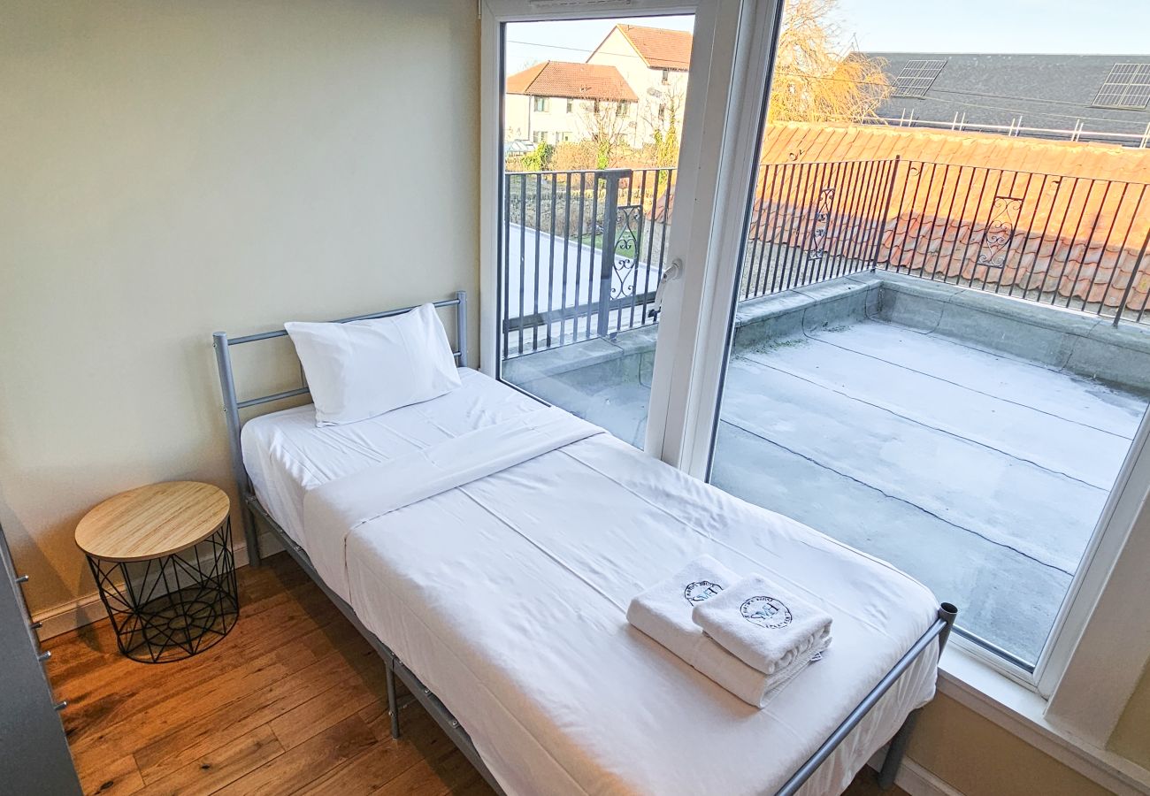House in Tranent - Bridge St 6 Bedroom House - Tranent