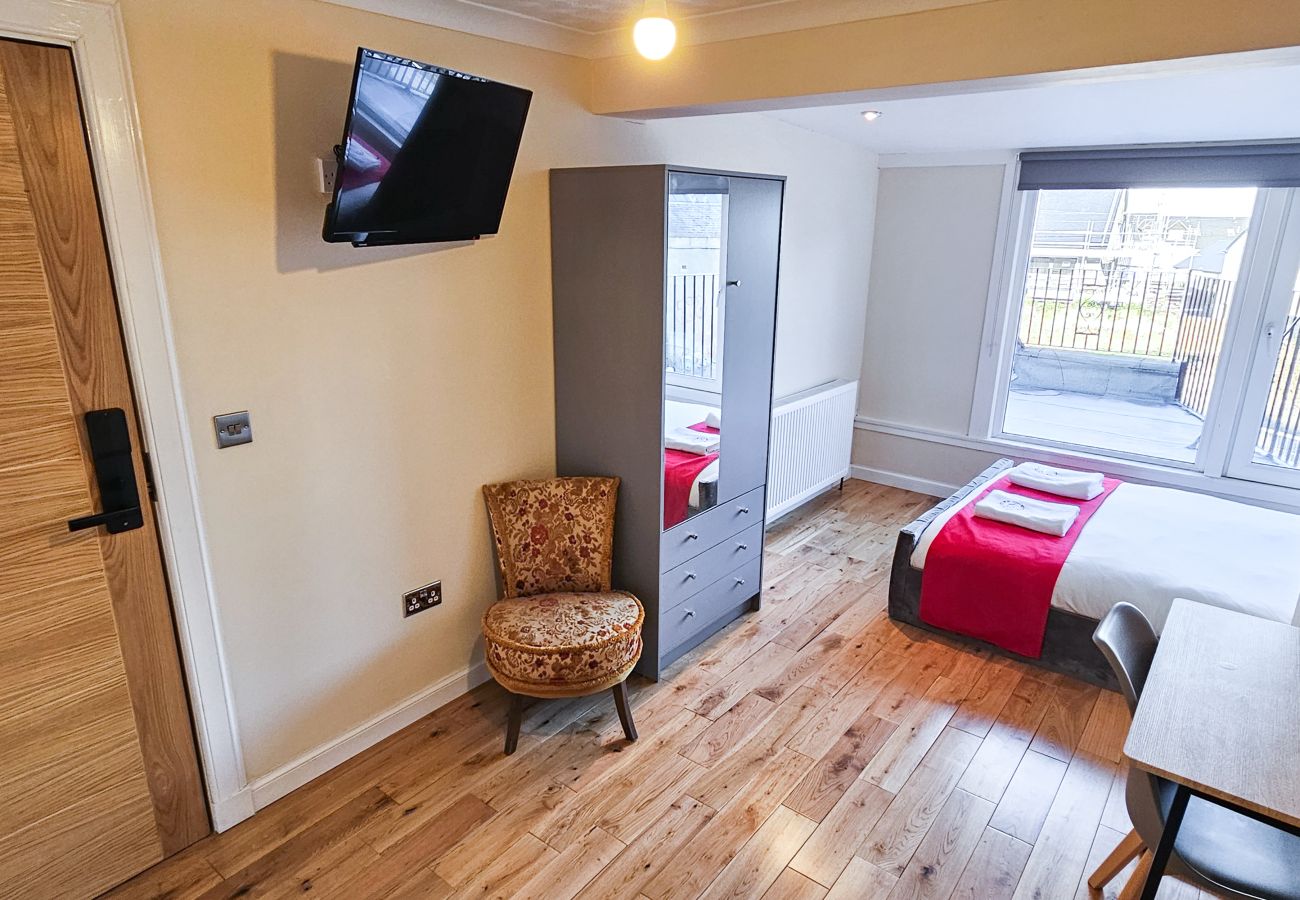 House in Tranent - Bridge St 6 Bedroom House - Tranent
