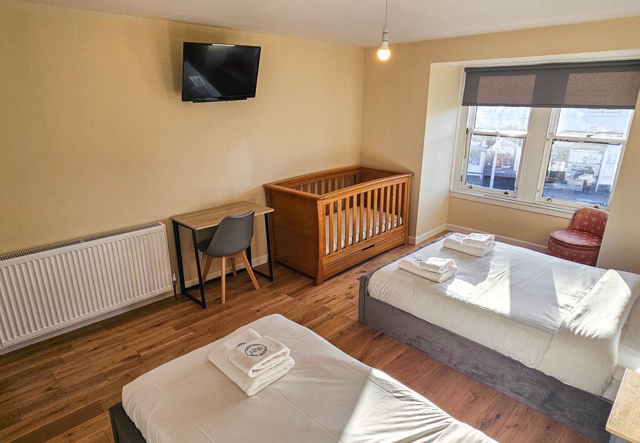 House in Tranent - Bridge St 6 Bedroom House - Tranent