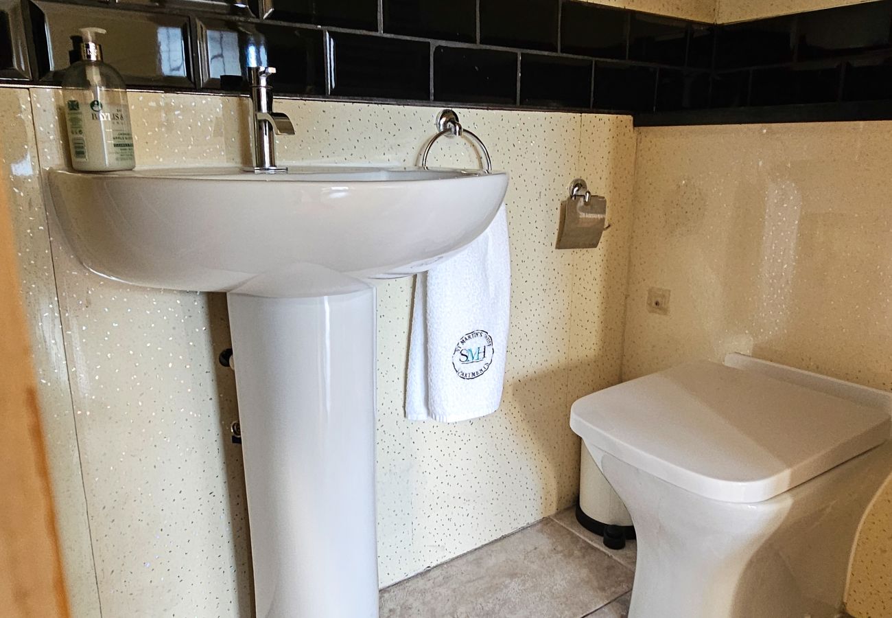 Rent by room in Tranent - Bridge St Guest House - Room 4 - Tranent