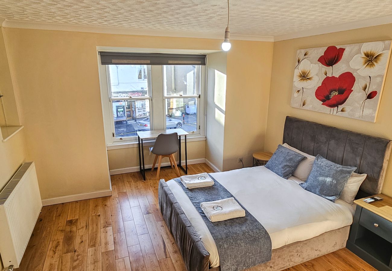 Rent by room in Tranent - Bridge St Guest House - Room 4 - Tranent