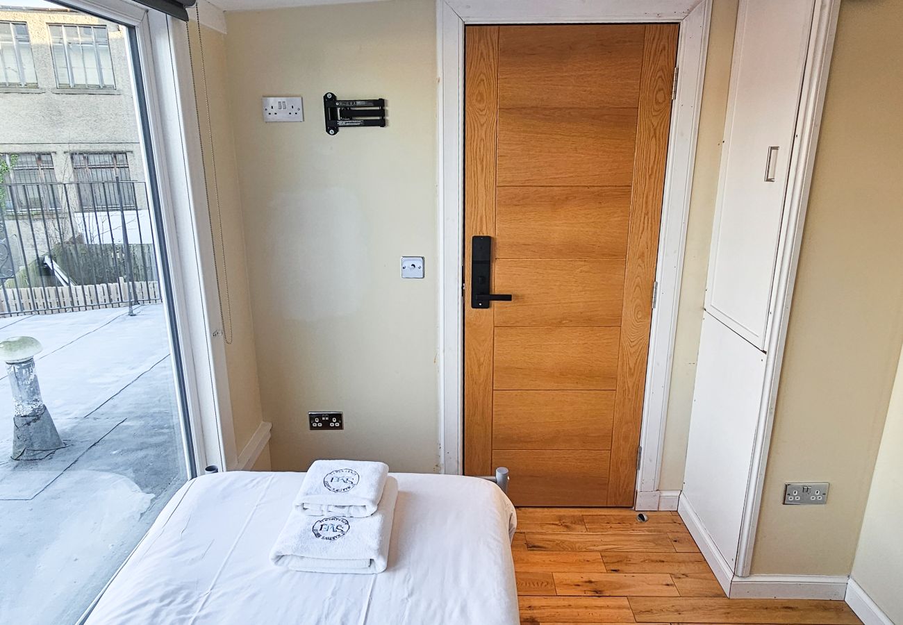 Rent by room in Tranent - Bridge St Guest House - Room 6 - Tranent