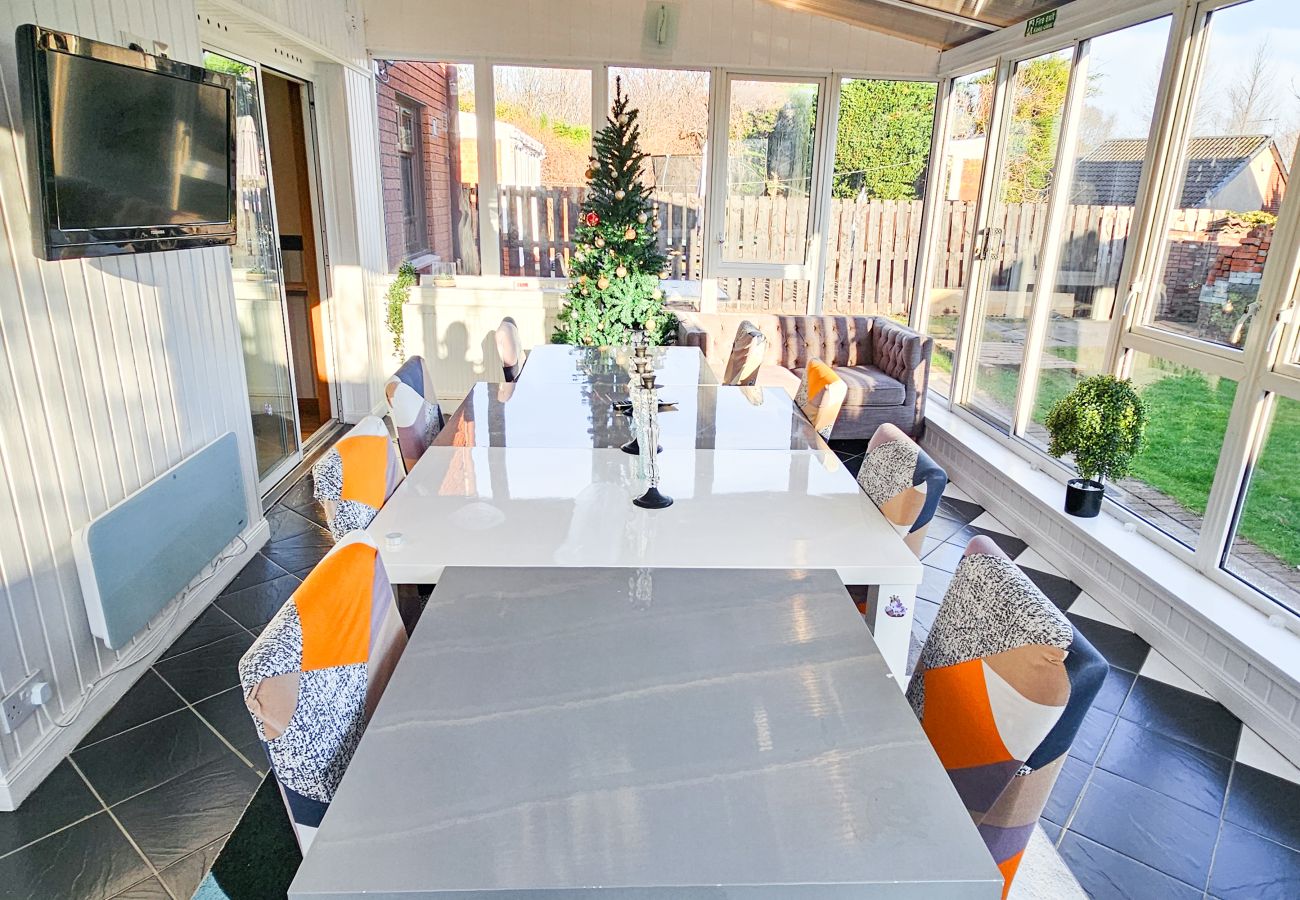 House in Edinburgh - Duddingston  9 Bedroom House - Edinburgh 