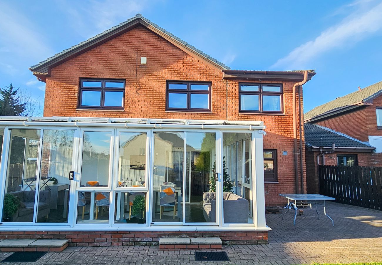 House in Edinburgh - Duddingston  9 Bedroom House - Edinburgh 