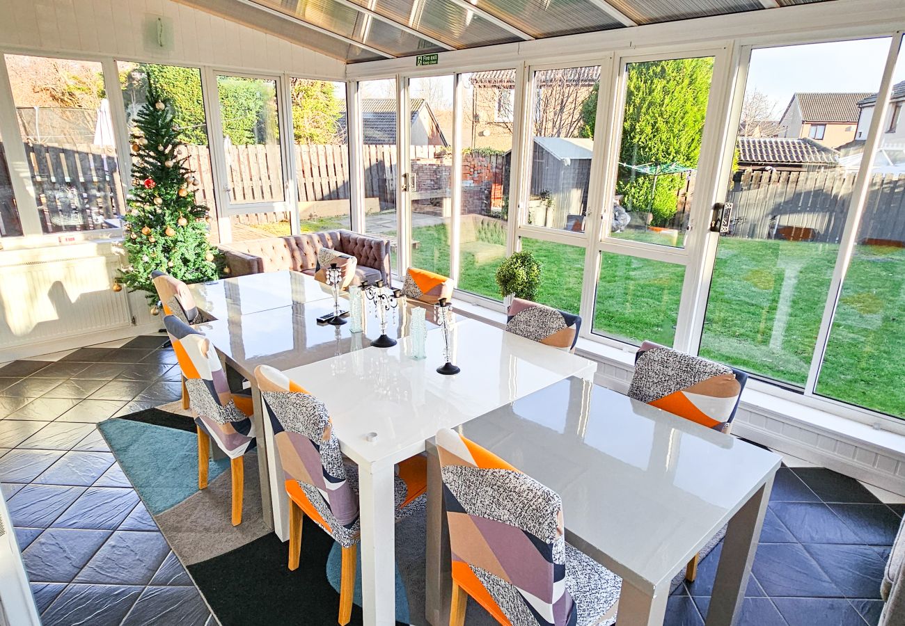 House in Edinburgh - Duddingston  9 Bedroom House - Edinburgh 