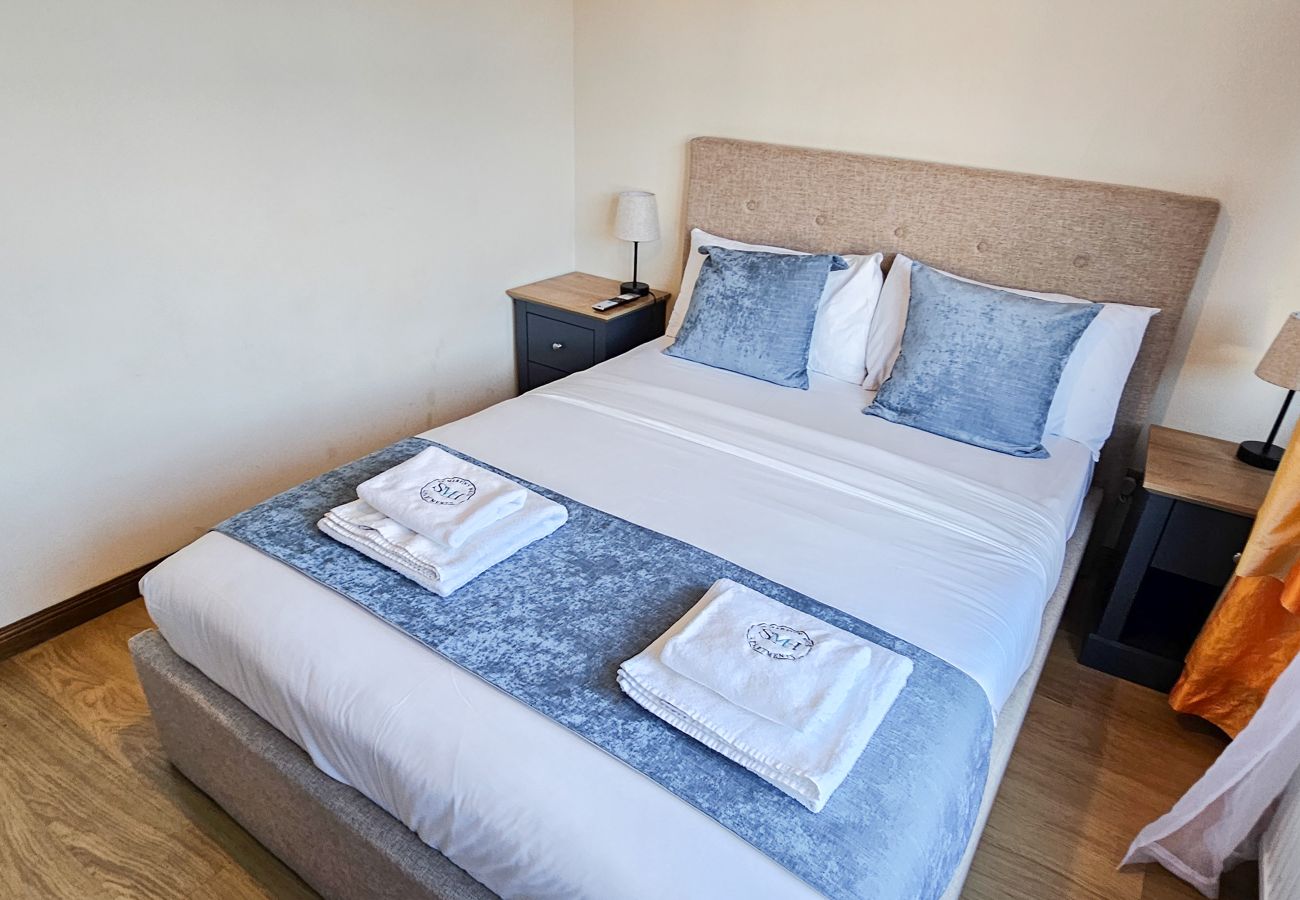 House in Edinburgh - Duddingston  9 Bedroom House - Edinburgh 
