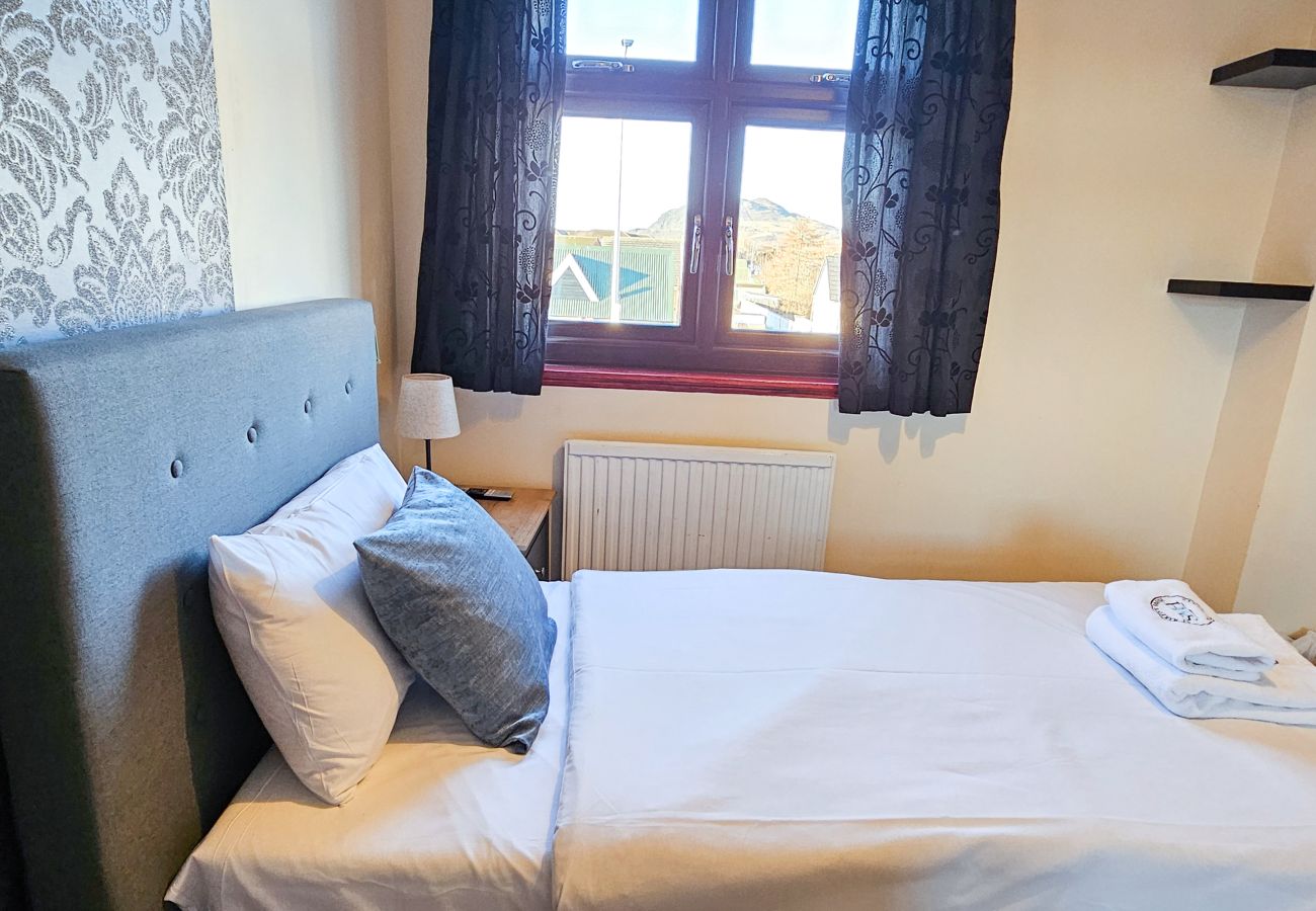 House in Edinburgh - Duddingston  9 Bedroom House - Edinburgh 