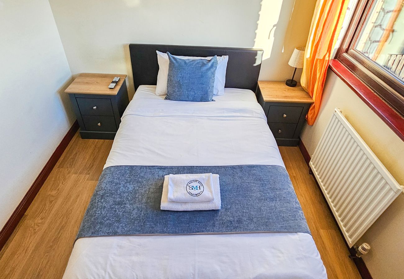 House in Edinburgh - Duddingston  9 Bedroom House - Edinburgh 
