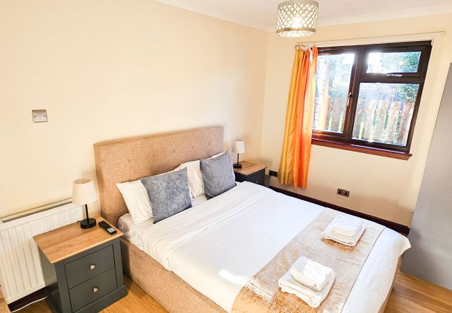 Rent by room in Edinburgh - Duddingston Guest House - Room 2