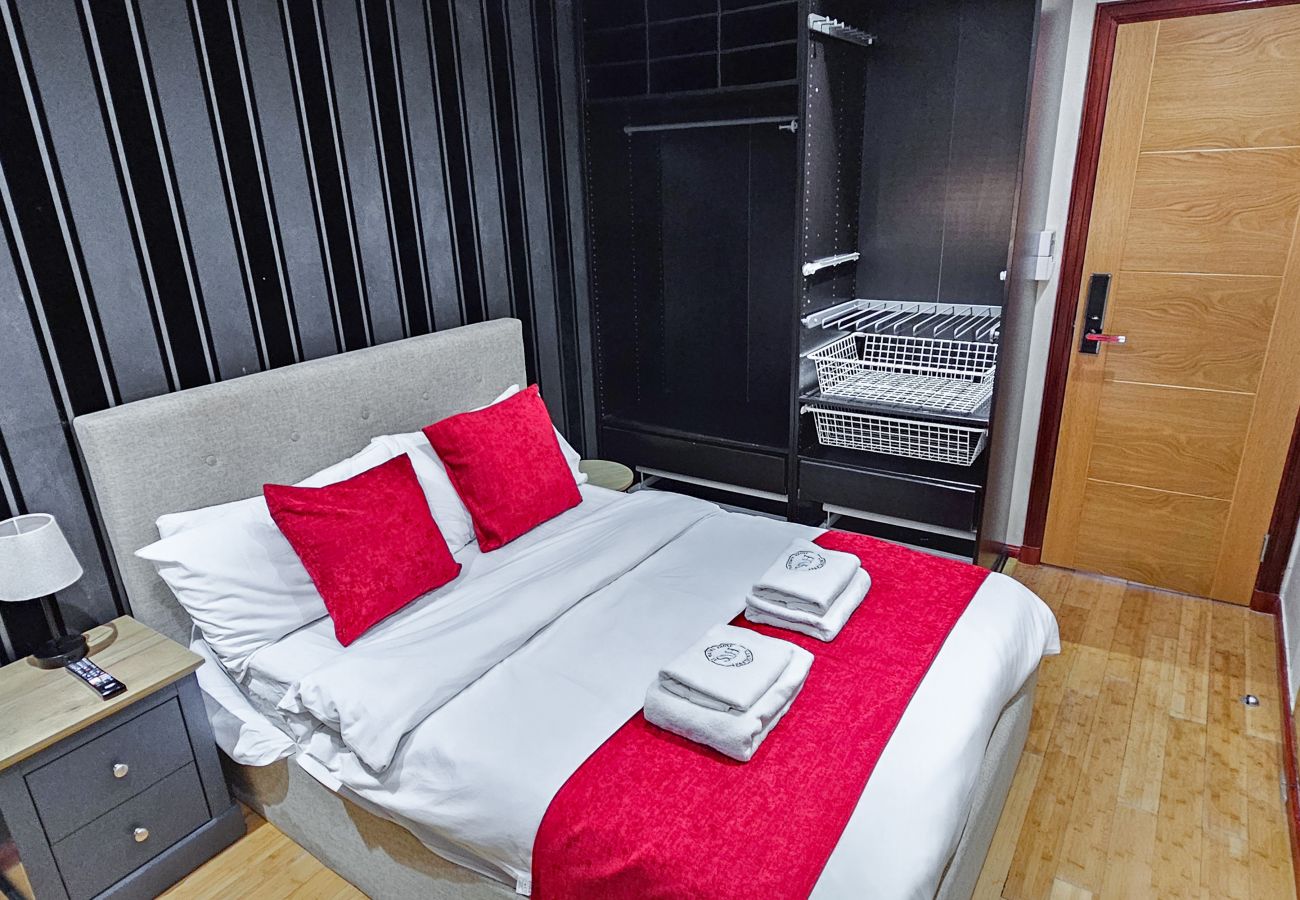 Rent by room in Edinburgh - Duddingston Guest House - Room 8