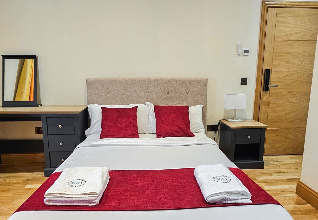 House in Tranent - St Martins 12 Bedroom House with Gym & Hot Tub - Tranent 