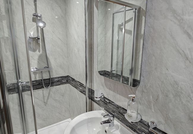 Rent by room in Tranent - St Martins  Guest House - Room 1 Rent by room in Tranent - St Martins  Guest House - Room 1