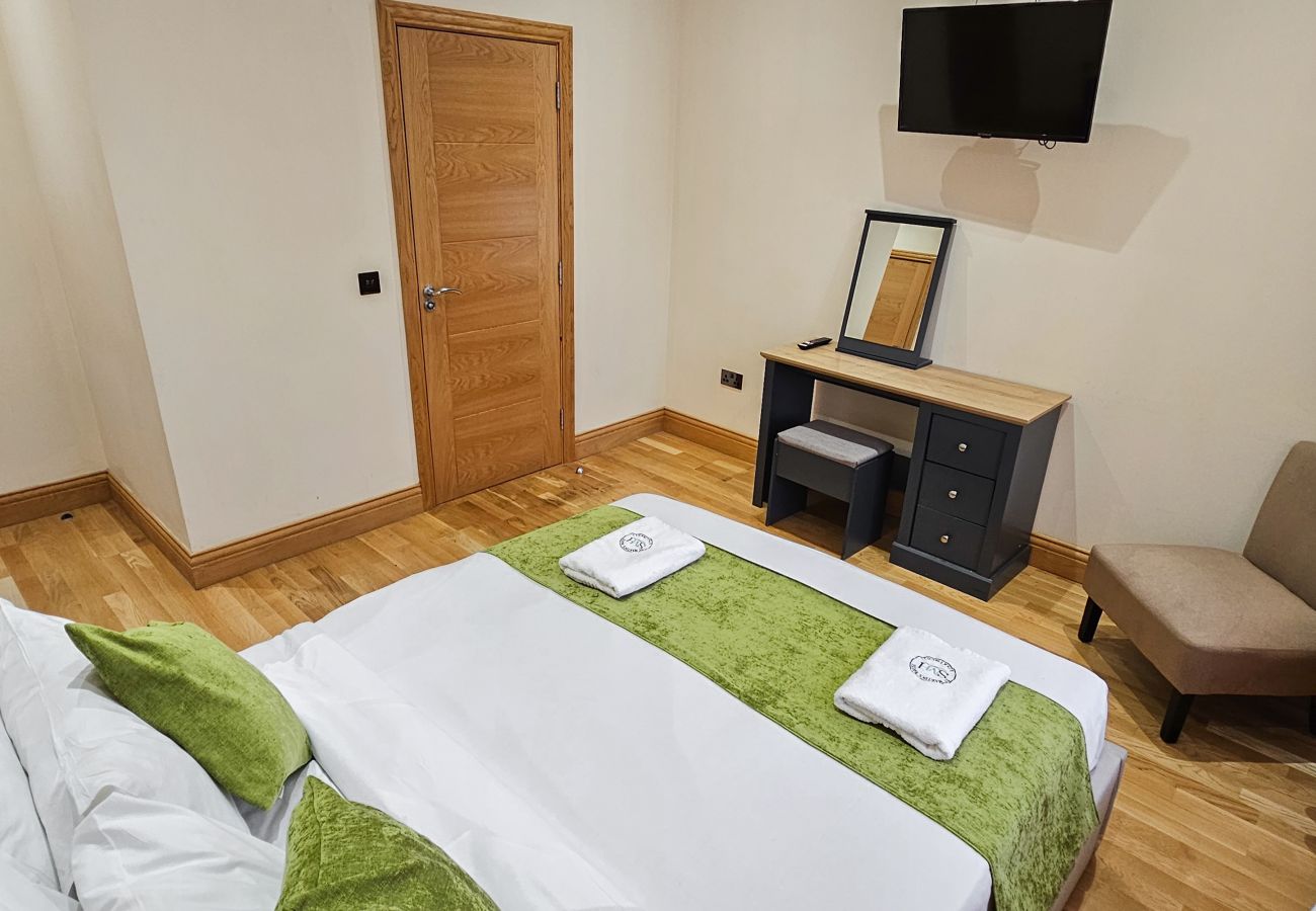 Rent by room in Tranent - St Martins  Guest House - Room 1